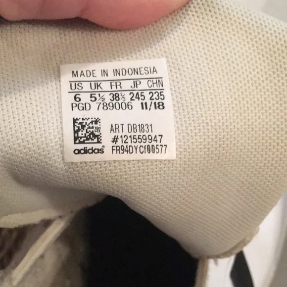 Addidas men shoe - Picture 3 of 3